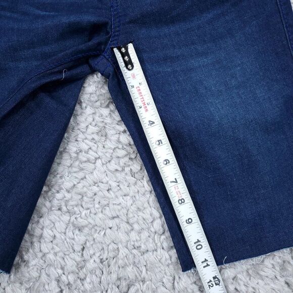 True Religion Riley Big T Raw Hem Mid Rise Bermuda Jean Shorts Dark Wash Size 27 - Picture 8 of 11